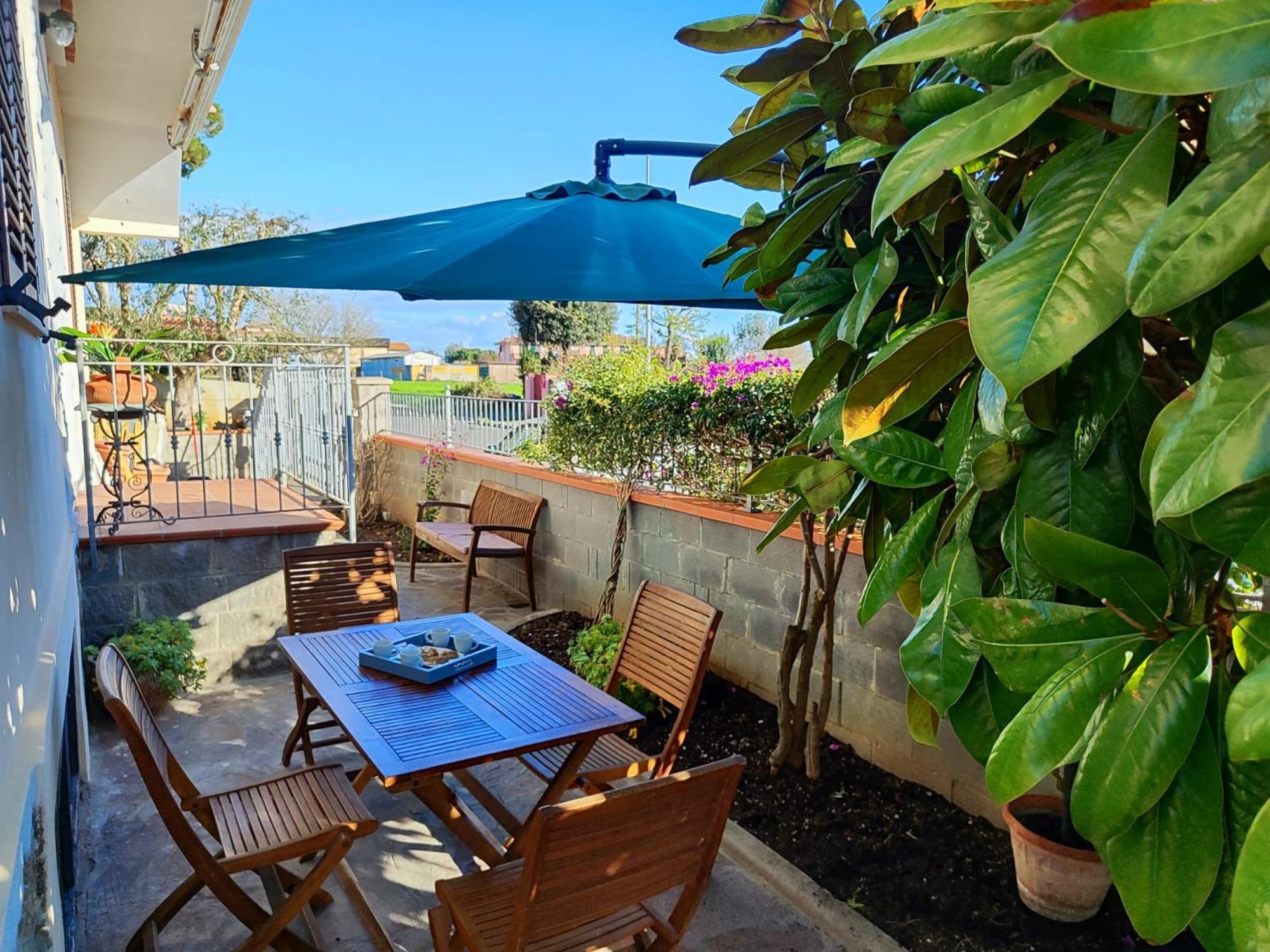 Apartmán A Casa Di Gina Rosignano Solvay Exteriér fotografie